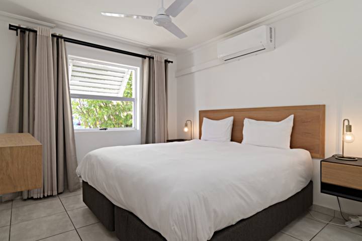 Chakas Cove 21 Main Bedroom